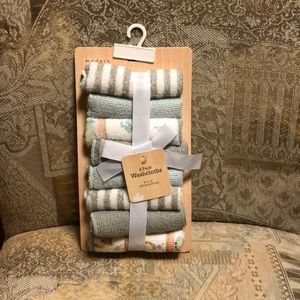 NWT Modern Baby 8-Pack Washcloths